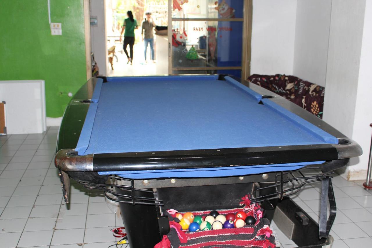 The Twins Hostel Bangkok Exterior foto