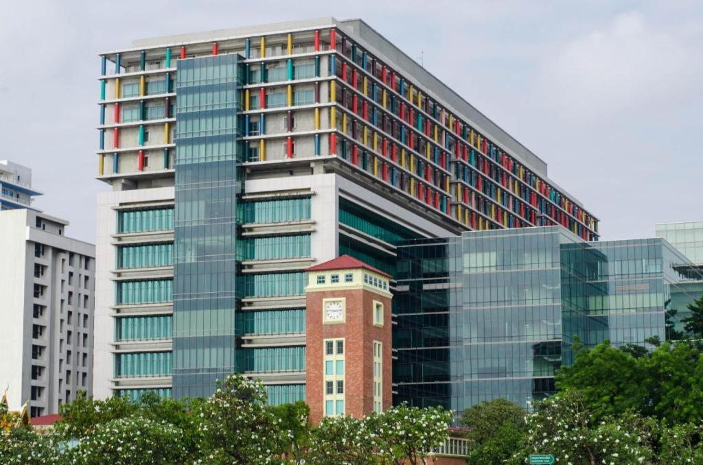 The Twins Hostel Bangkok Exterior foto