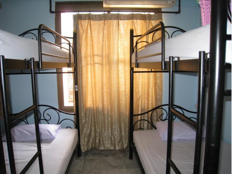 The Twins Hostel Bangkok Exterior foto