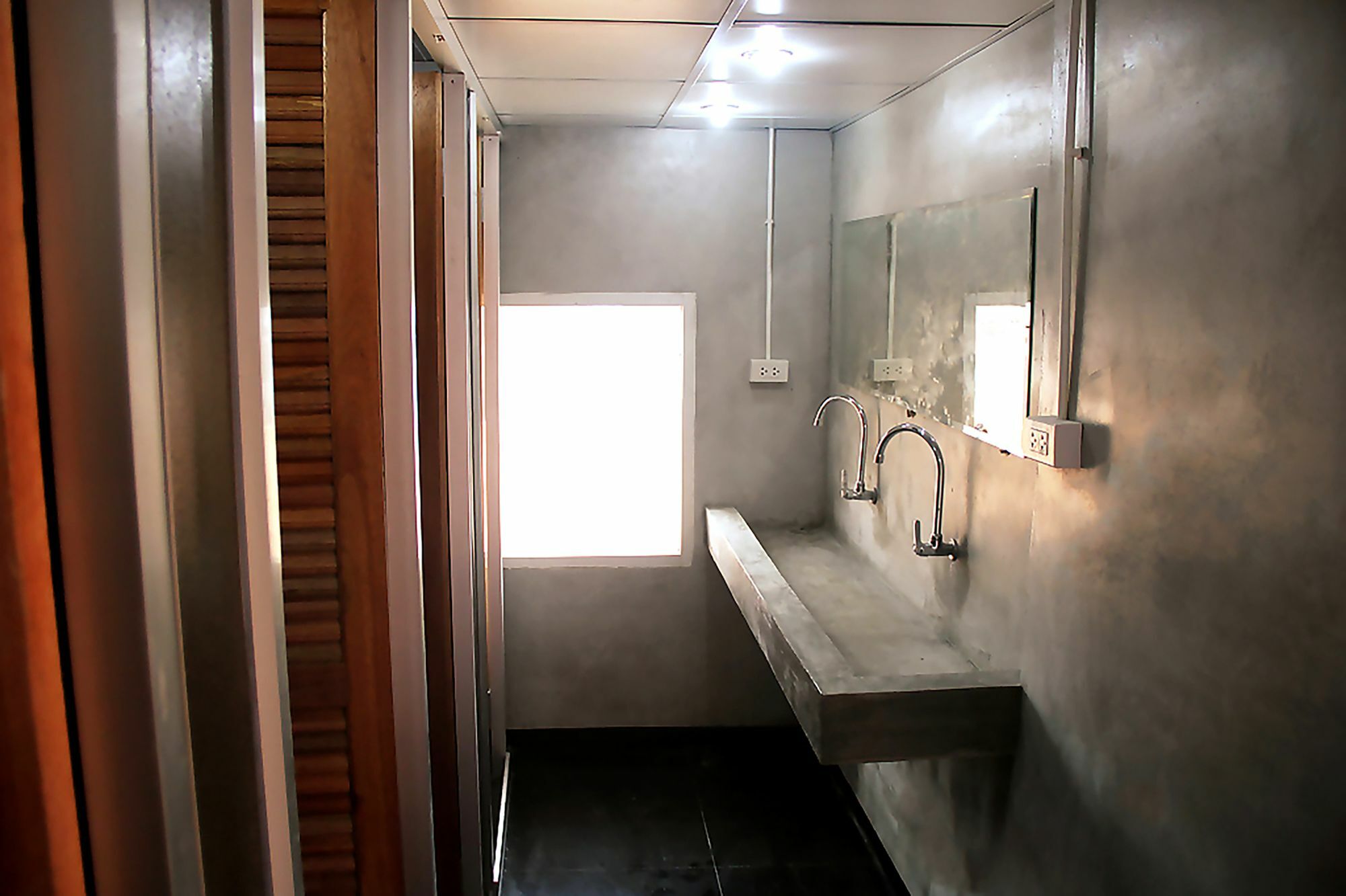 The Twins Hostel Bangkok Exterior foto
